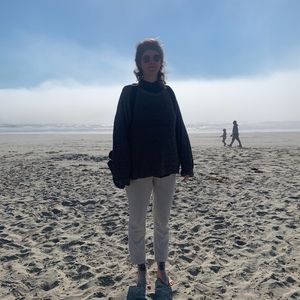 Meet your Posher, Aisha